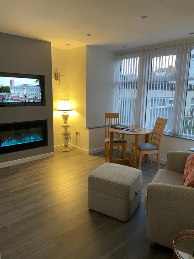 San Remo Apartments Blackpool Bagian luar foto