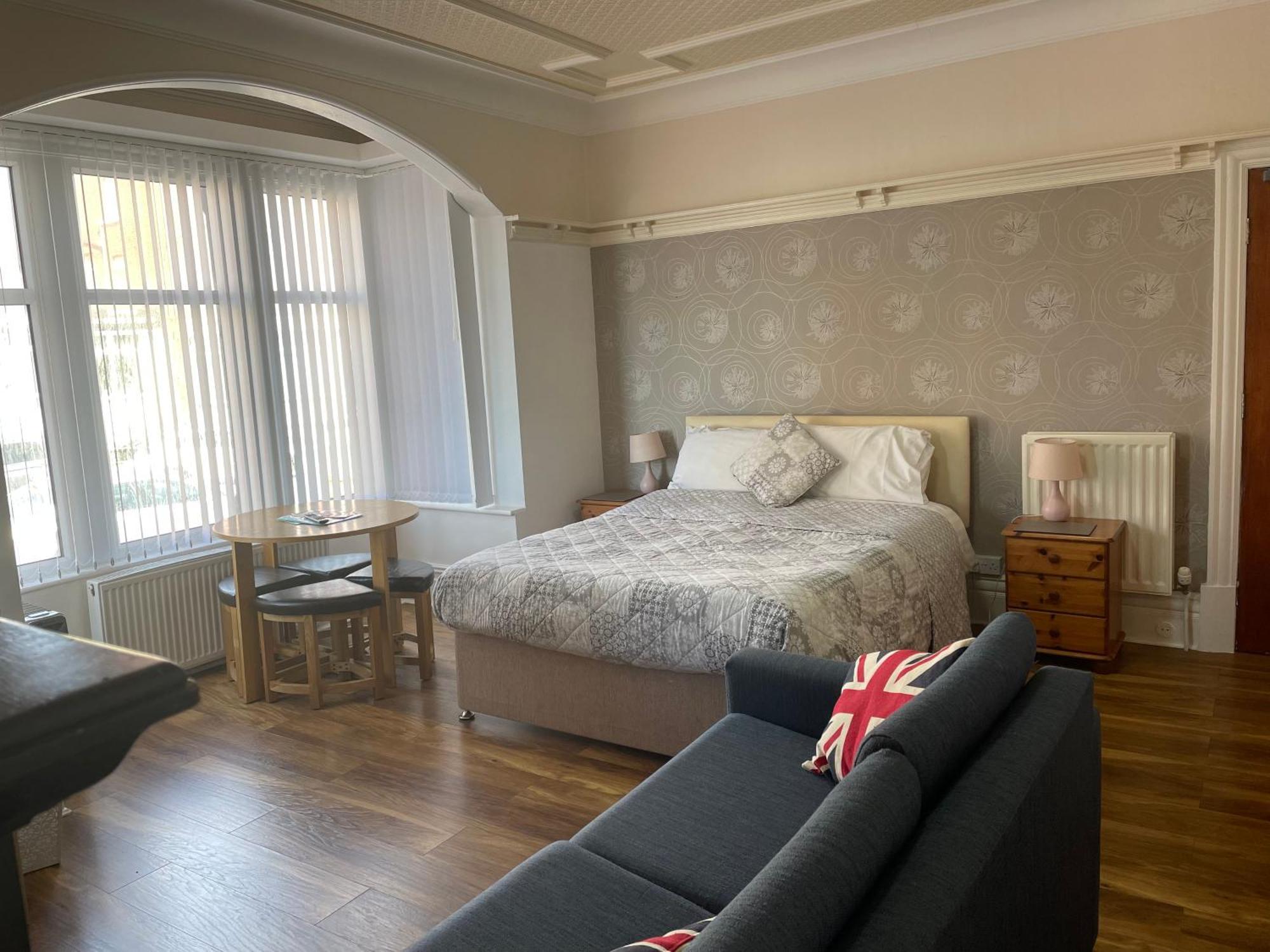 San Remo Apartments Blackpool Bagian luar foto