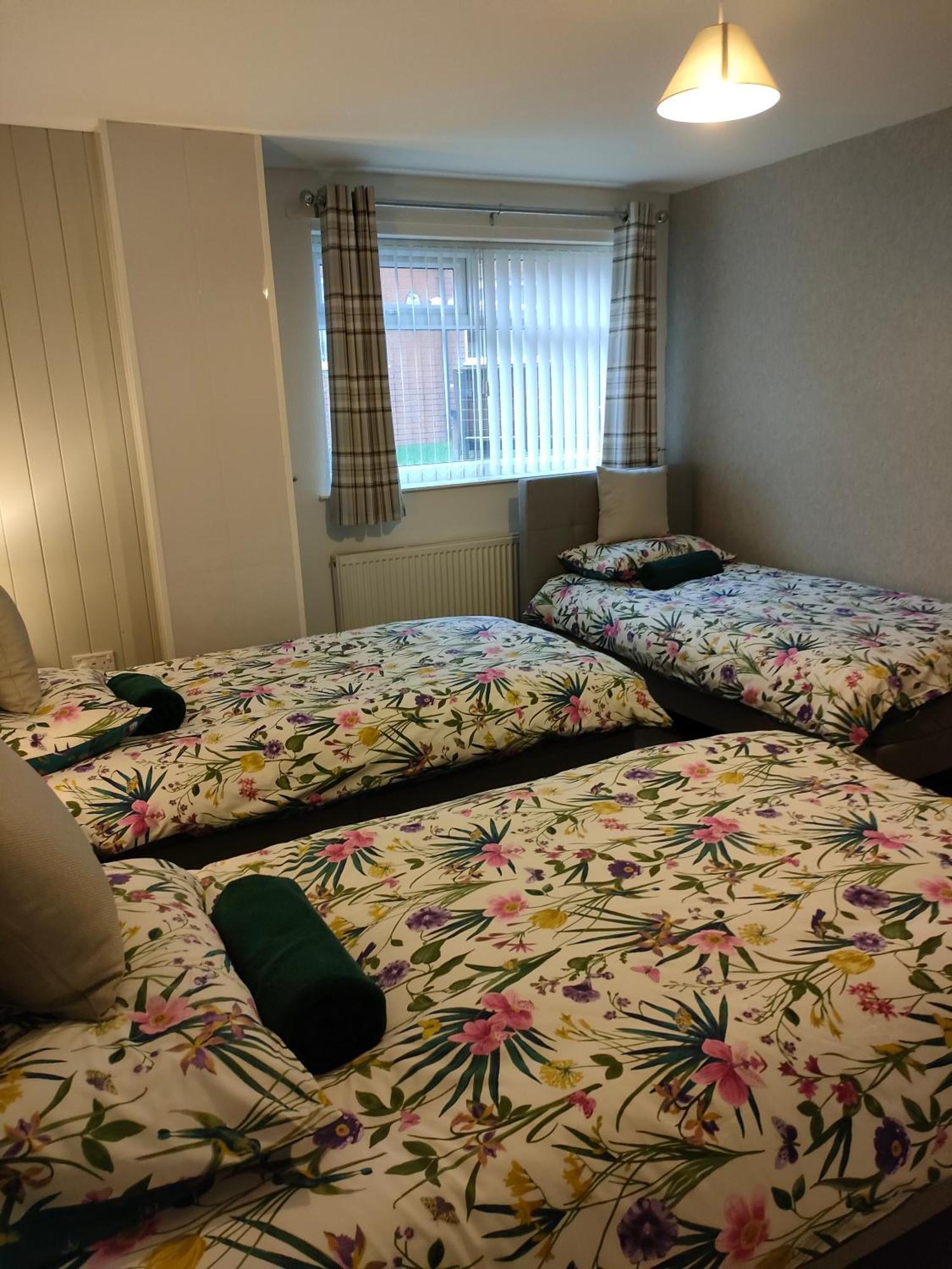 San Remo Apartments Blackpool Bagian luar foto
