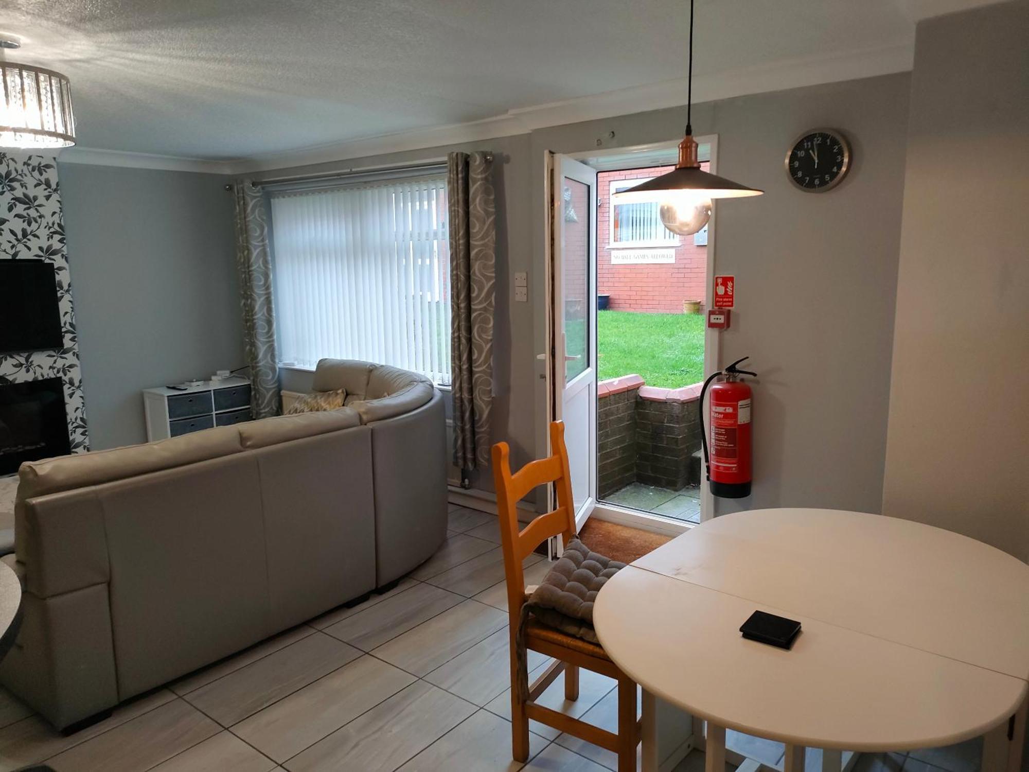 San Remo Apartments Blackpool Bagian luar foto