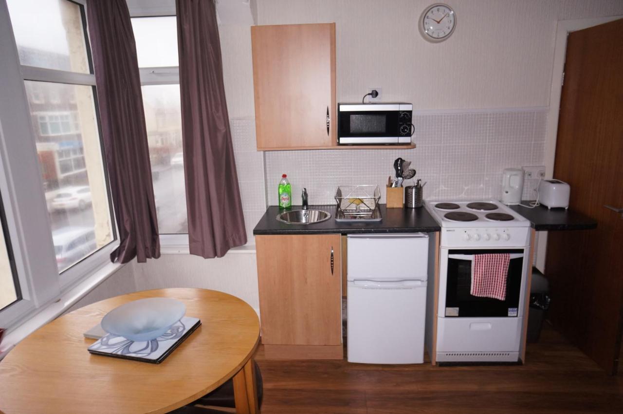 San Remo Apartments Blackpool Bagian luar foto